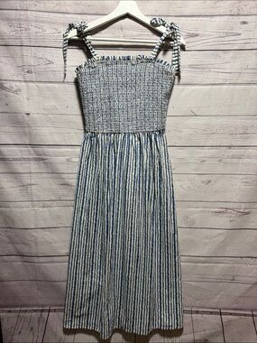 Patrons of Peace midi Dress